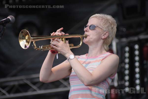 CHUMBAWAMBA ACOUSTIC - 2005-06-24 - CERGY - Base de Loisirs - 